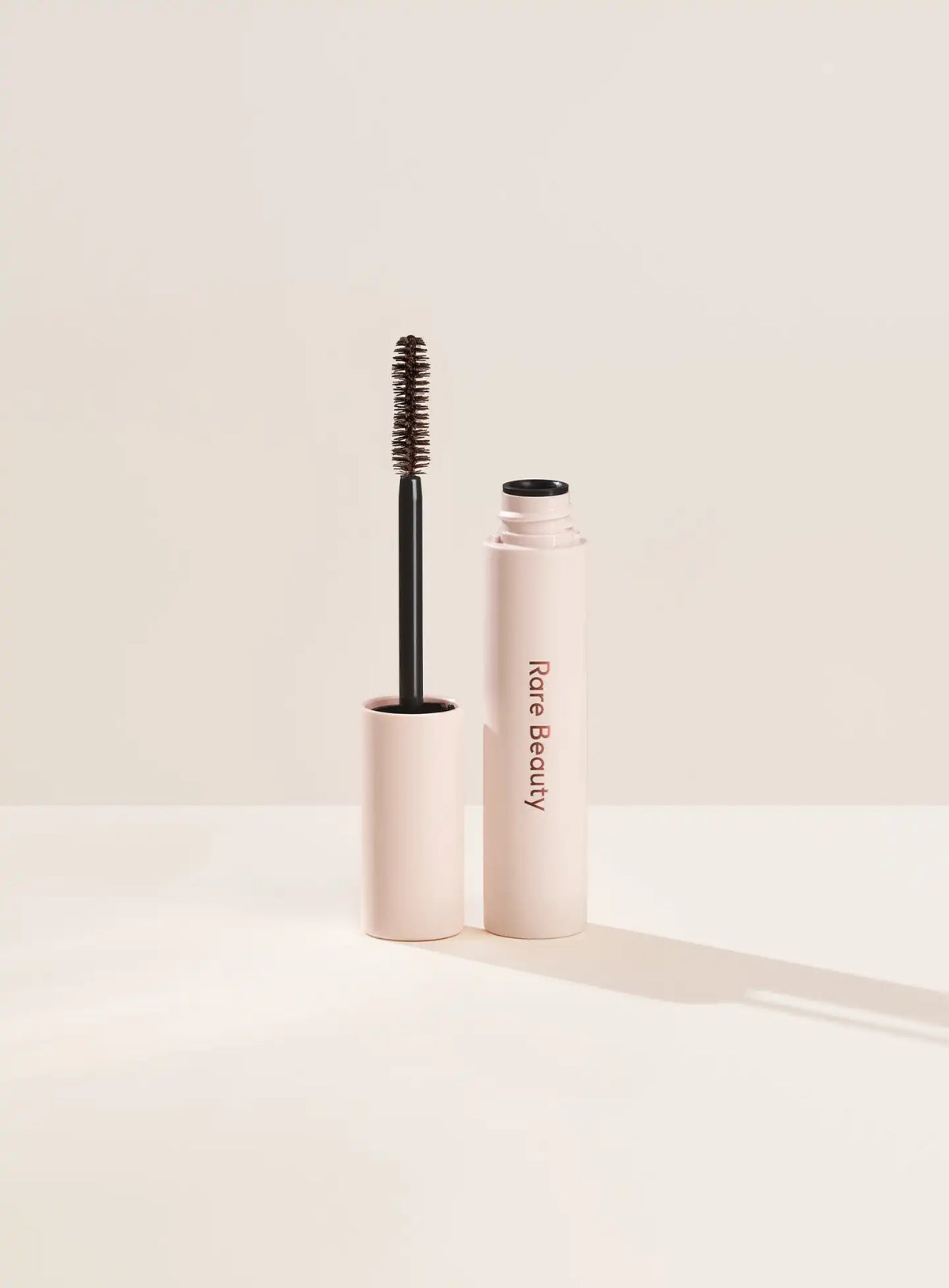 Perfect Strokes Universal Volumizing Mascara - Brown